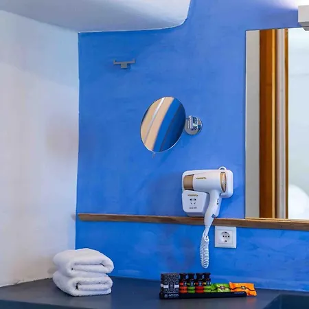 Skiff - Transformed On The Water's Edge Apartment Chania (Crete)