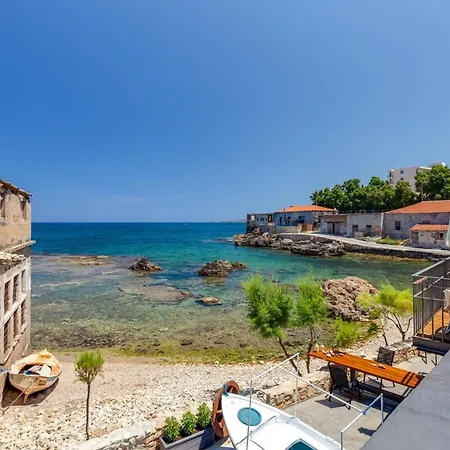 Appartement Skiff - Transformed On The Water's Edge