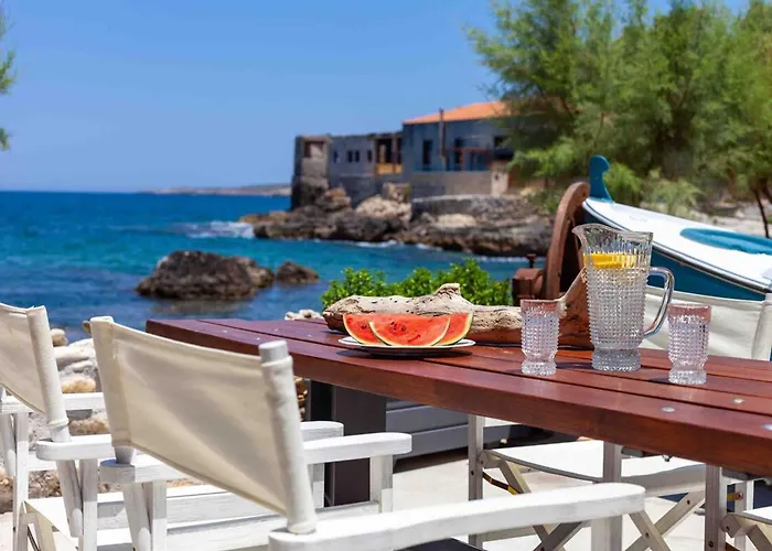 Skiff - Transformed On The Water's Edge Apartament